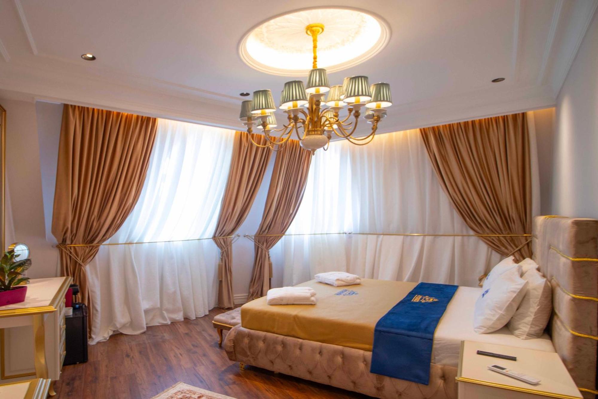 Hotel Ambasada Qta Patza-Kuqani Екстериор снимка