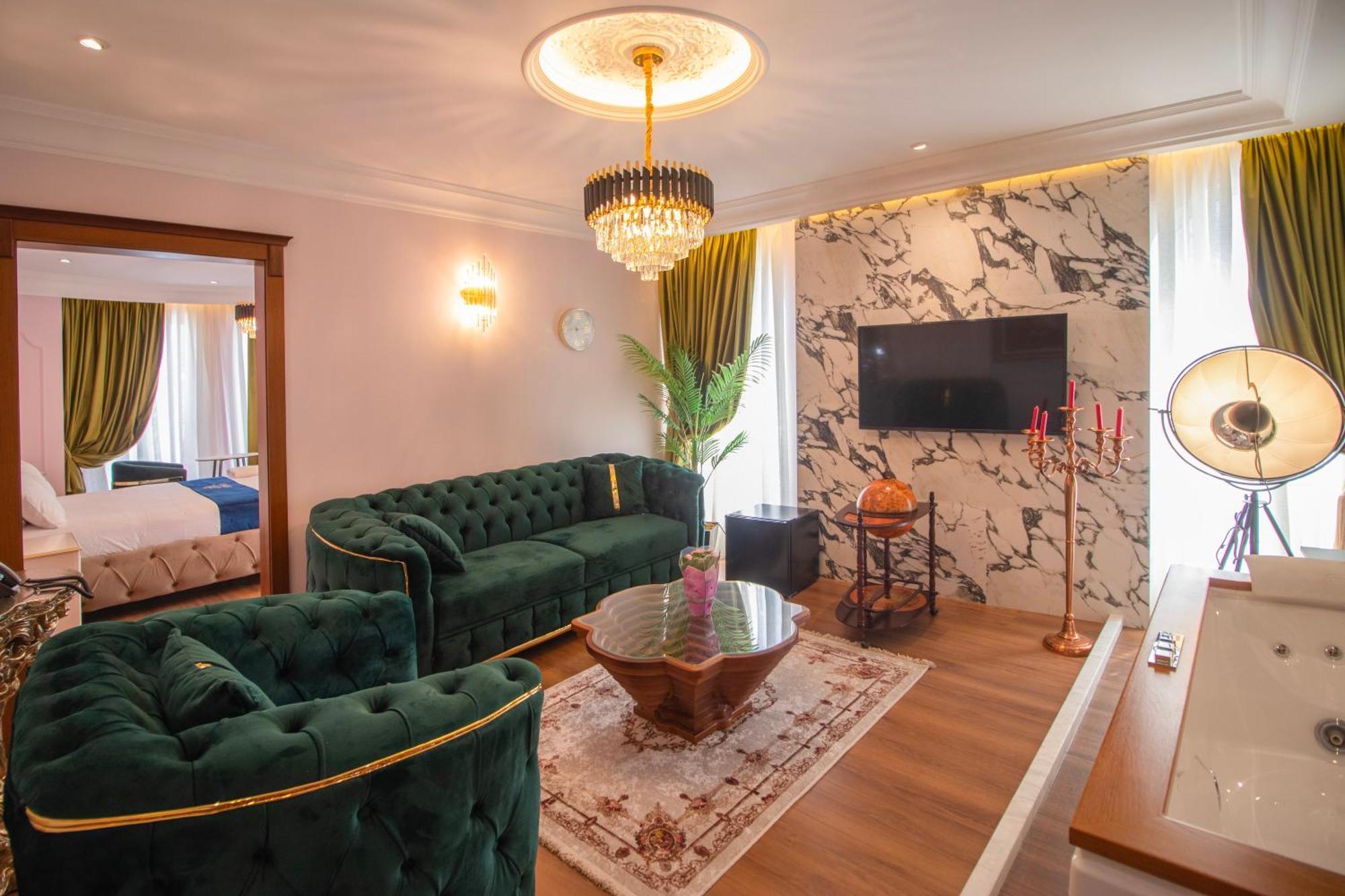 Hotel Ambasada Qta Patza-Kuqani Екстериор снимка
